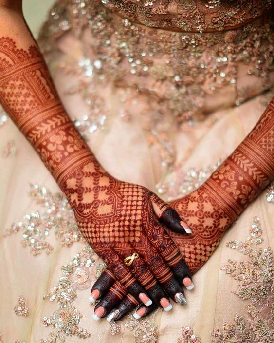 Simple Arabic Mehndi Design: A Traditional Art Form That Never Fades